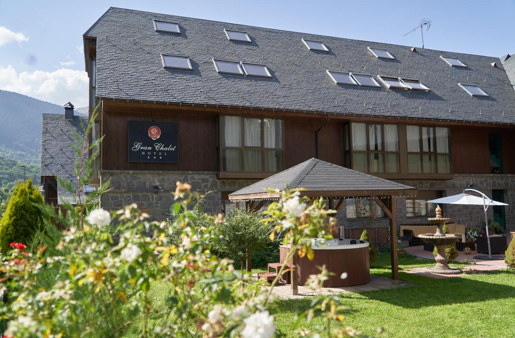 Gran Chalet Hotel & Petit Spa Vielha Exterior photo